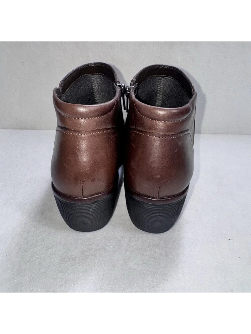 Clarks Artisan Brown Leather Ankle Boots Side Zip Wedge Comfort Women’s US 9W